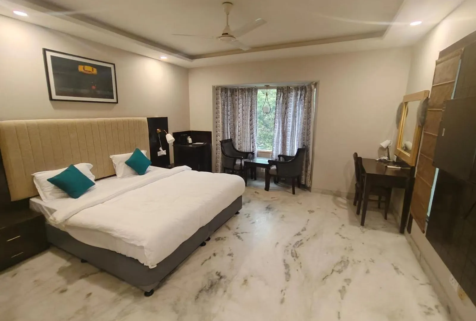 Flxho Horizon One - Luxury Hotel Golf Course Road, Sector 43 Gurgaon 3*,  India
